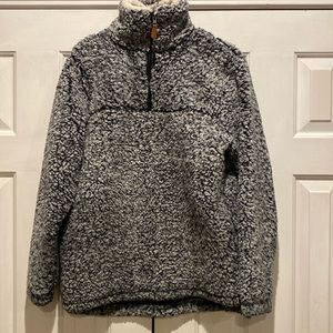 Warm sweater/hoodie/ pullover